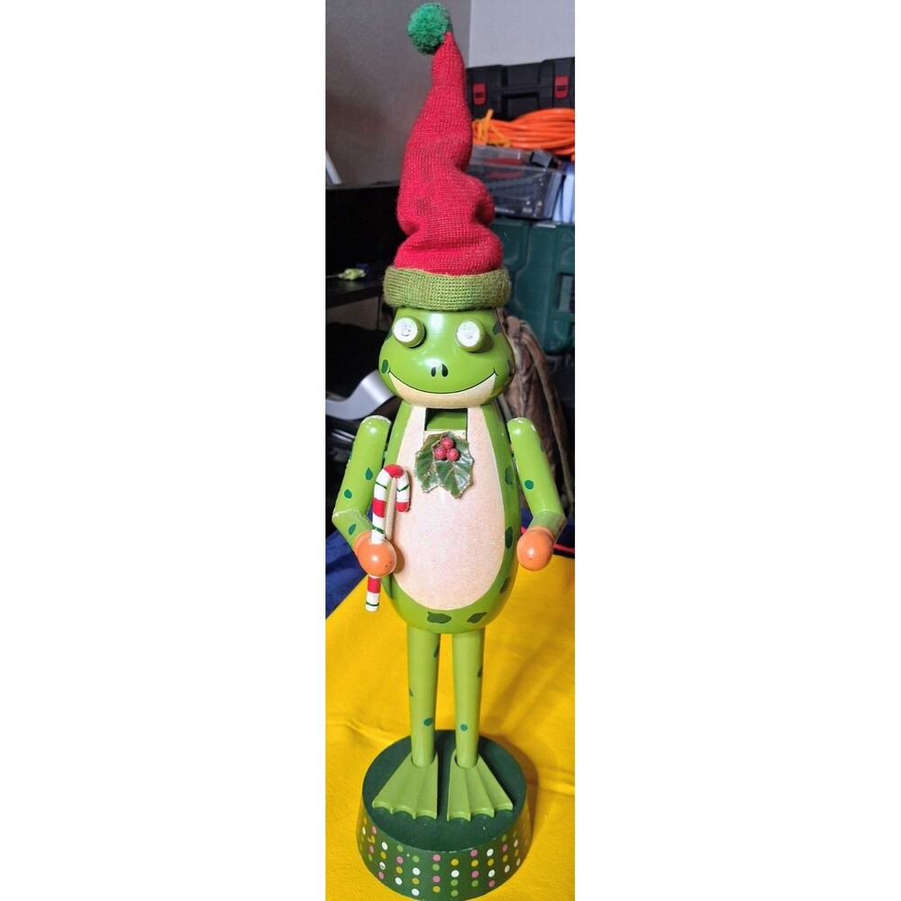 Frog NutCracker